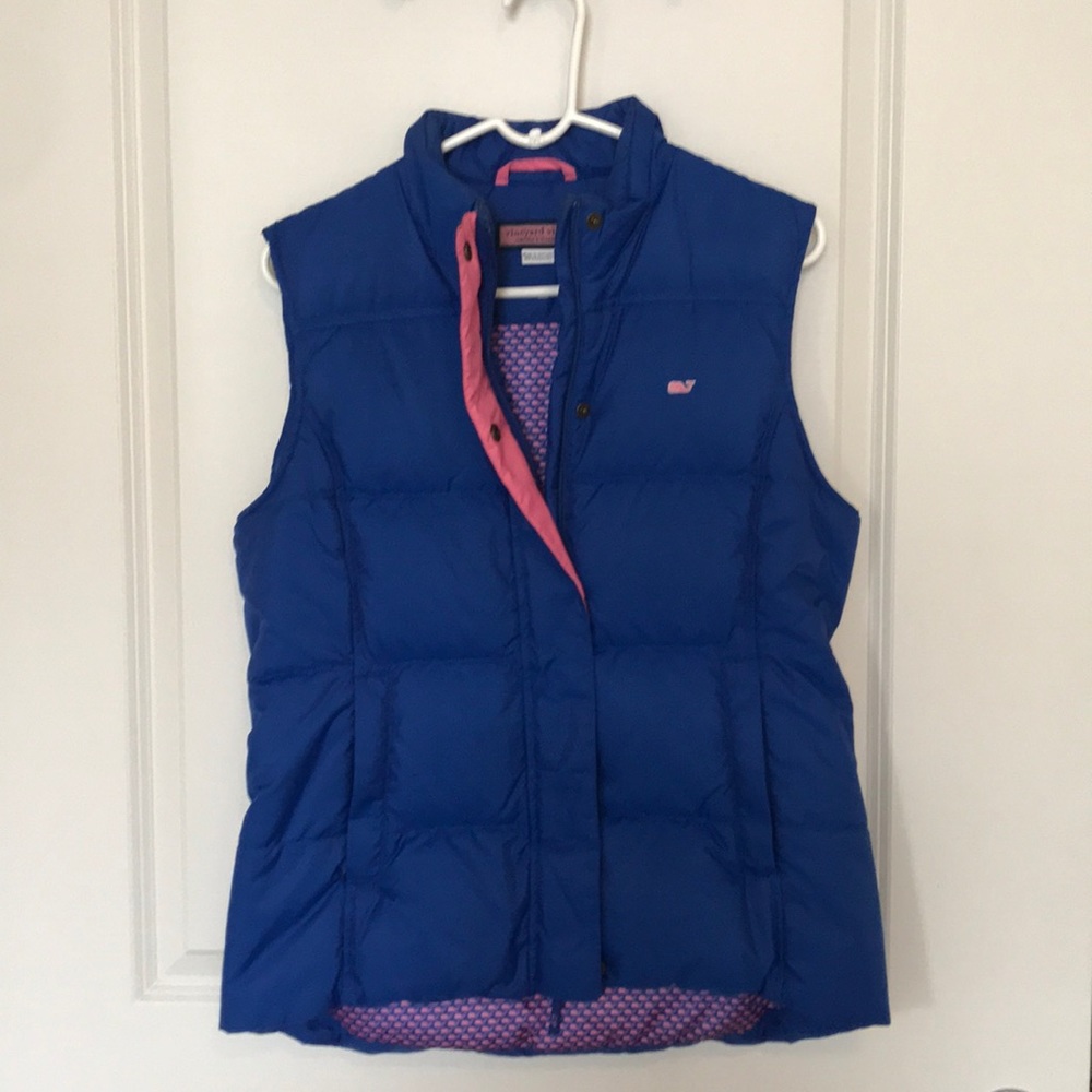 Worn ONCE vineyard Vines Puffer Vest